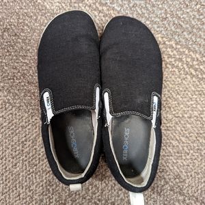 Xero slip on sneaker